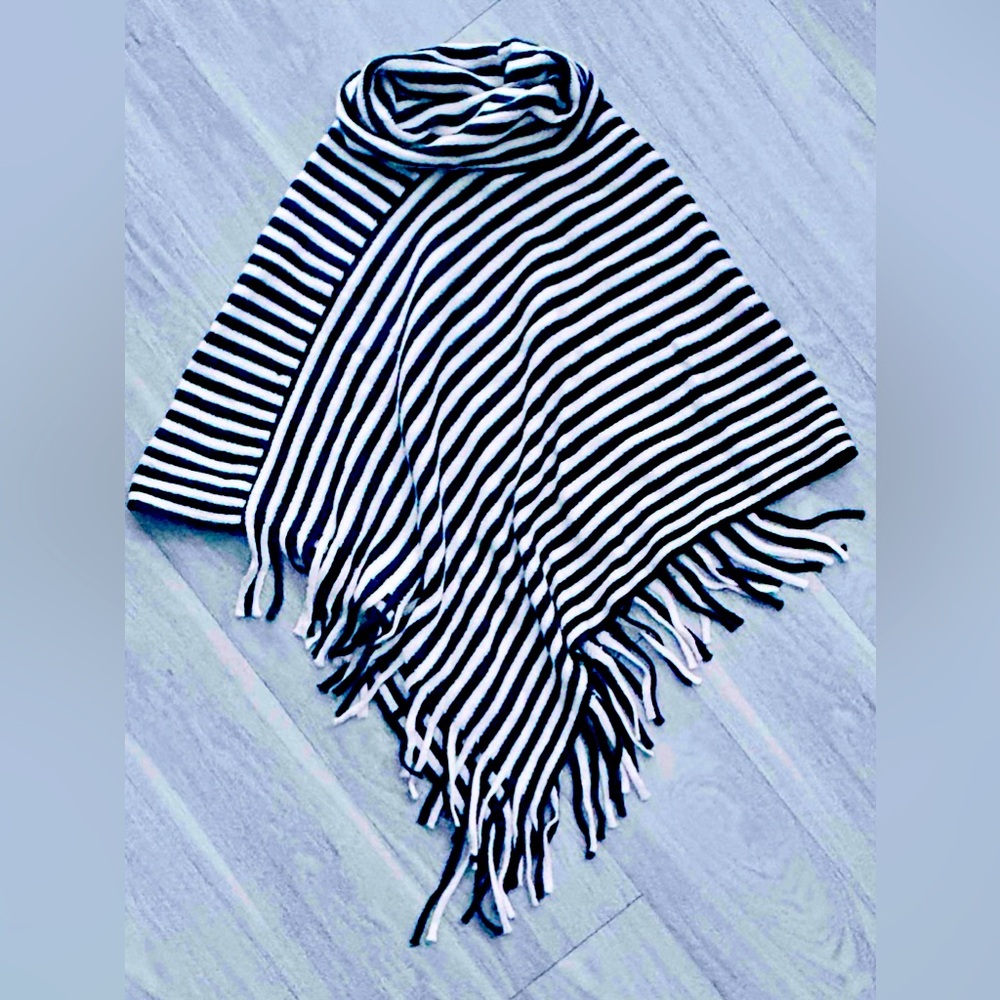 DEMDACO Striped Navy and White Fringe Poncho